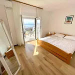 In 42940 Апартаменты *