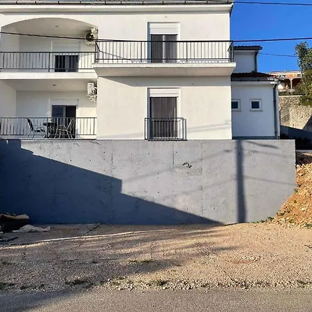 In 42940 *