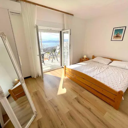 In 42940 Apartament *