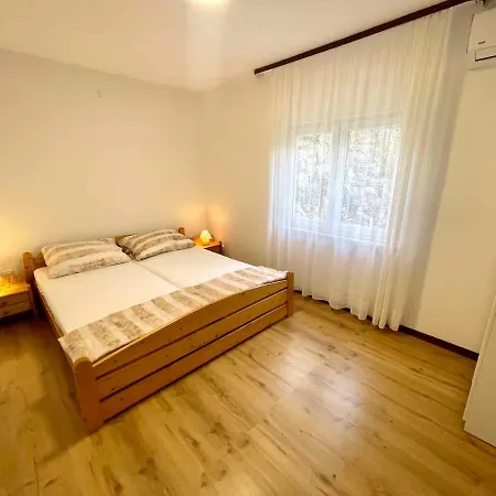 In 42940 Lejlighed Dramalj